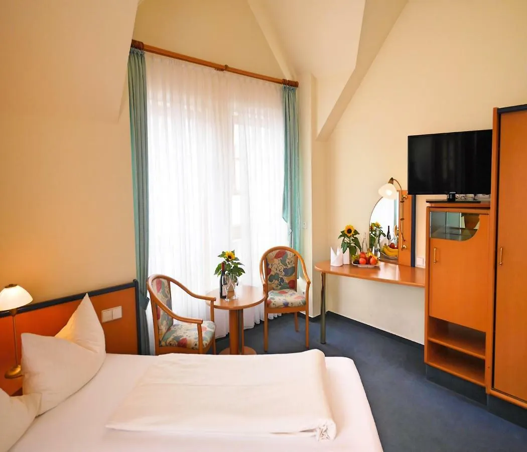 ***  Kohlers Hotel Engel 불 독일